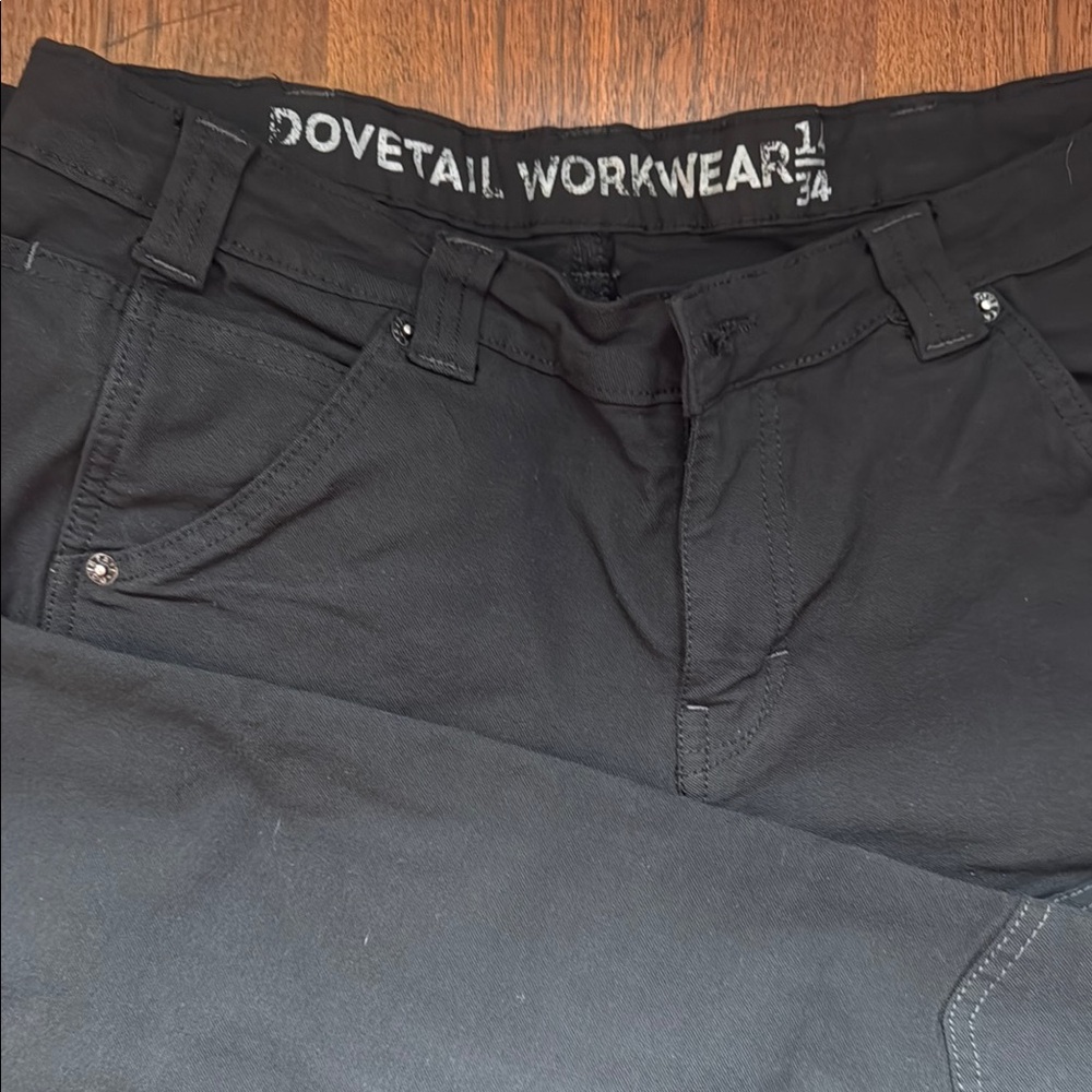 Black Straight Leg Jeans with Classic Style